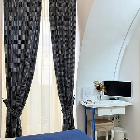 Chiaia Suites Naples Room photo