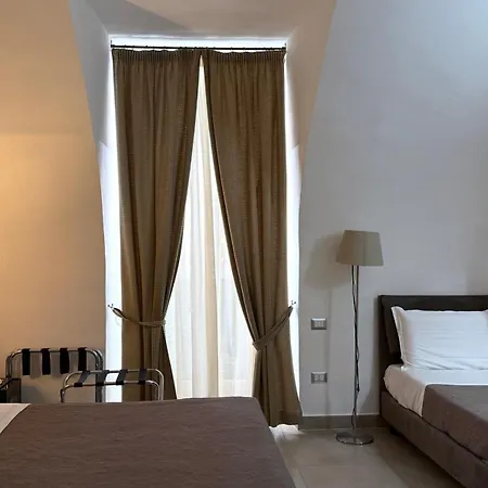 Chiaia Suites Naples Room photo