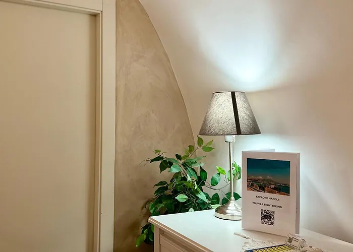 Chiaia Suites
