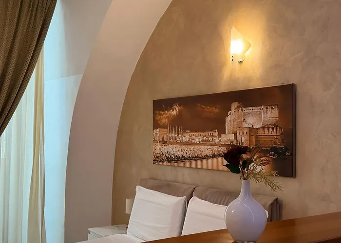 Chiaia Suites