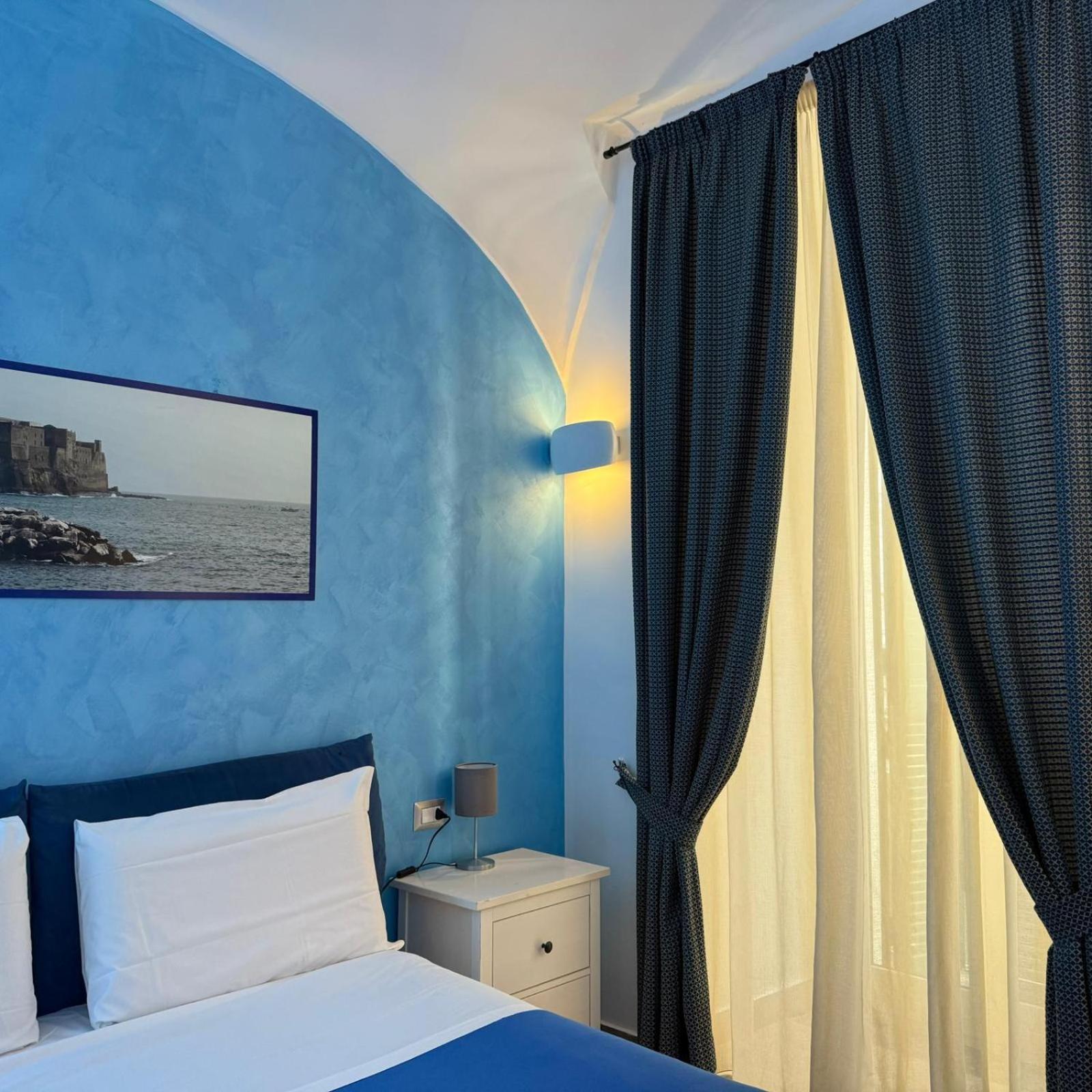 Guest house Chiaia 2*