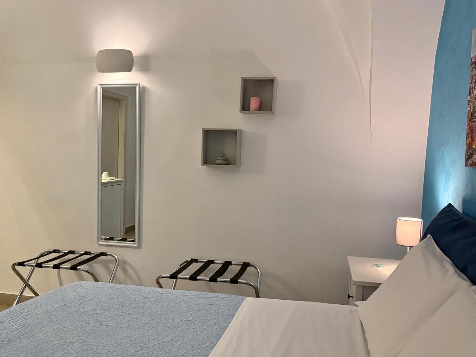 Chiaia 2* Naples